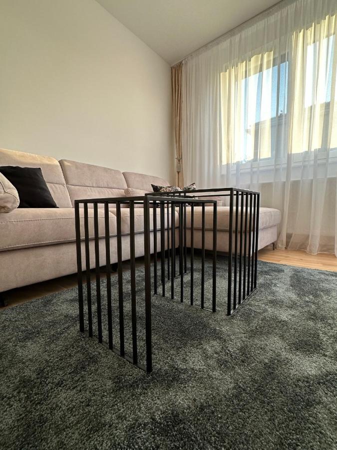 Apartman Ema บันยาลูกา ภายนอก รูปภาพ
