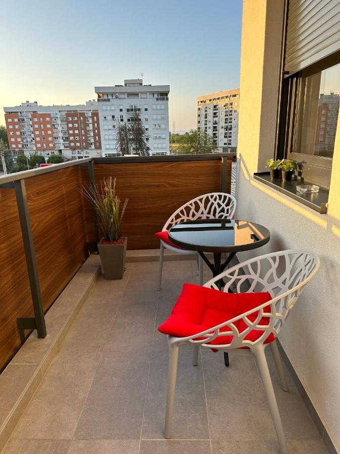 Apartman Ema บันยาลูกา ภายนอก รูปภาพ